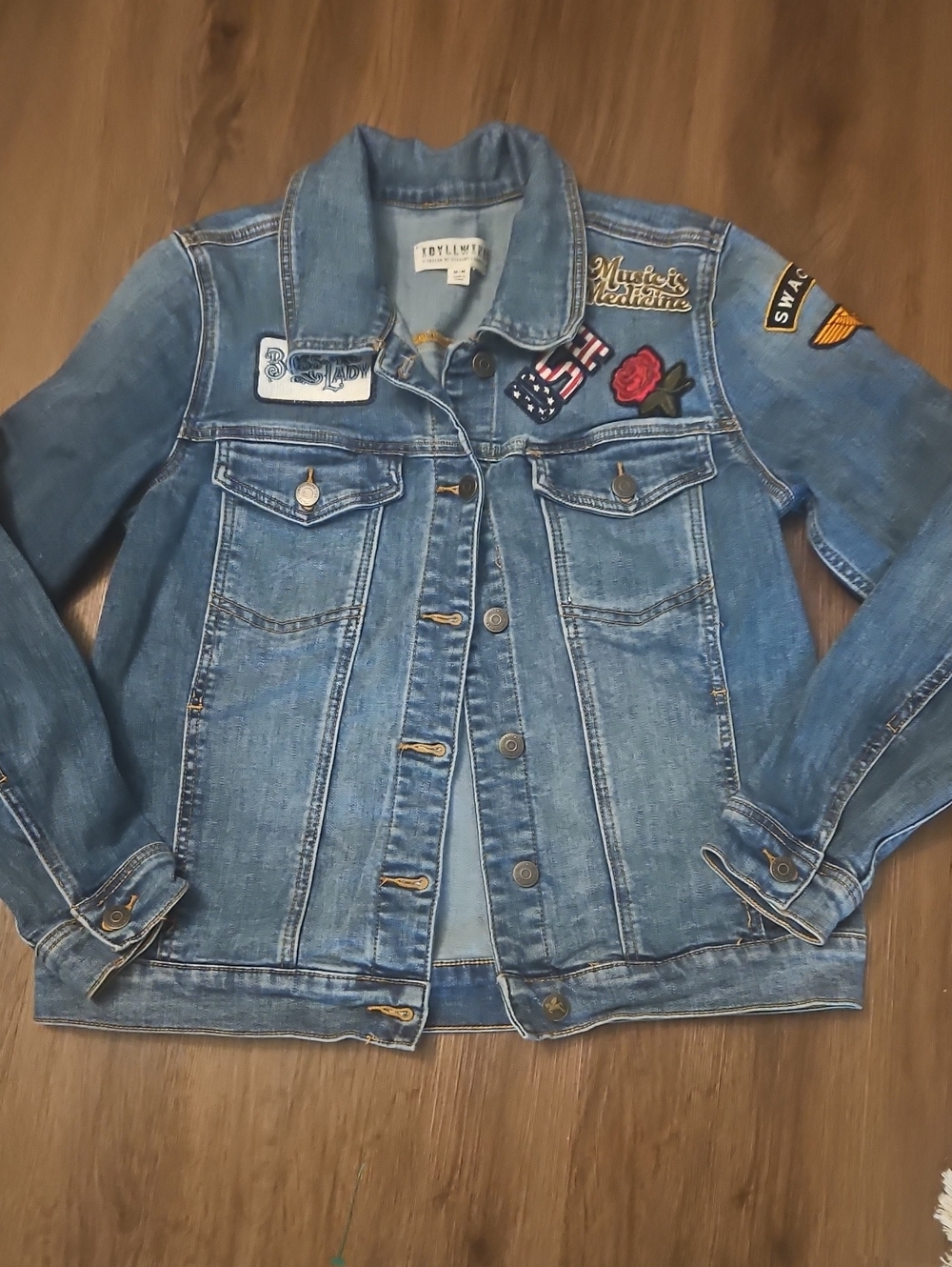 Idyllwind Light Blue Embellished Denim Jacket with Patch Details M